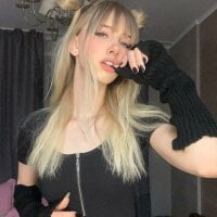 Vera_Malena_ Adlı Modelin Çevrimdışı Sohbet Odası