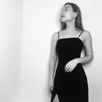 Wendydydy Adlı Modelin Çevrimdışı Sohbet Odası