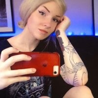 KiraKojima offline chatrum