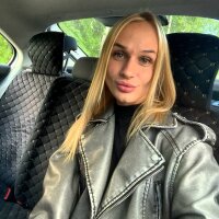 PhilomenaCoke Adlı Modelin Çevrimdışı Sohbet Odası