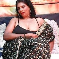 indianerotica69 webcam model