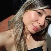 daphne__glow webcam model