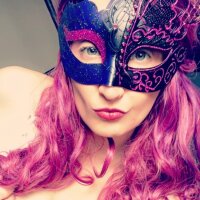 yournewmommy2023 Adlı Modelin Çevrimdışı Sohbet Odası