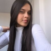 Anie_sloane's Offline Chat Room