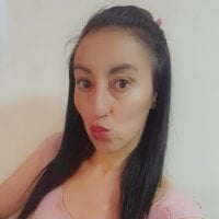 Oriana111 webcam model