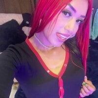 girl_naugthy webcam model