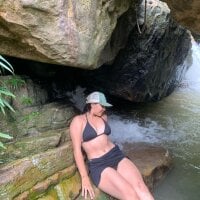 hichuchu57's Offline Chat Room