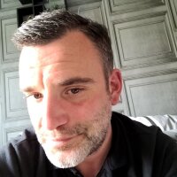 handsomesilver84's Offline Chat Room