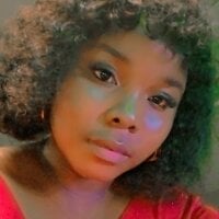 Nomhle113 webcam model