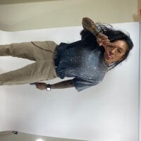 someonesdaughter1's Offline Chat Room