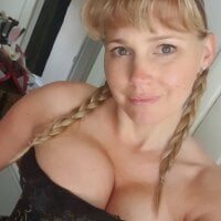 MarilynsTreatssLive Webcam