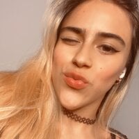 GoldenGizelle webcam