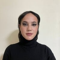 QamiraReam's Offline Chat Room