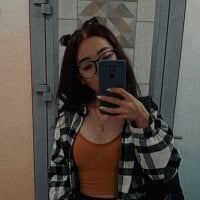 AnneleeOwn's Offline Chat Room