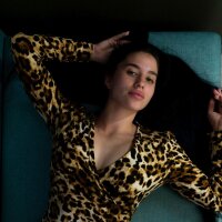 Aisha_Winks' Offline Chat Room