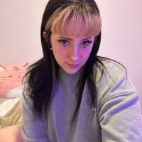 icedupprincess' Offline Chat Room