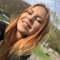 Melanie_gold