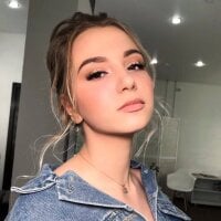 Violla_Oliver fully nude on webcam for live porn video chat