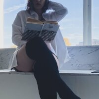 helen_hot25's Offline Chat Room