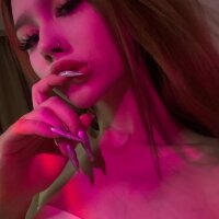 Des_ch fully nude on webcam for live porn video chat
