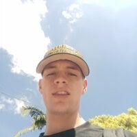 zeus67wrer webcam