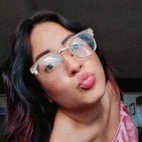 paola_sex18's Offline Chat Room