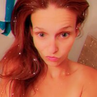 mandylee6969 Adlı Modelin Çevrimdışı Sohbet Odası