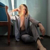 KiraLalliMira offline chatrum