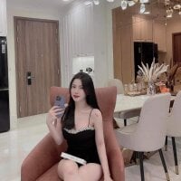 Yumi_squirt's Offline Chat Room