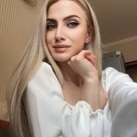 MissFlora_'s Offline Chat Room