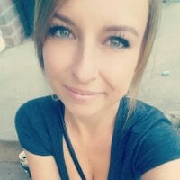 Maria_Ayers' Offline Chat Room