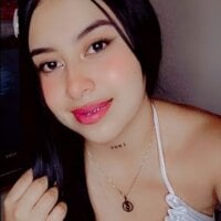 angie_sterling69's Offline Chat Room