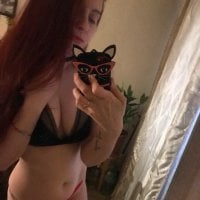 fucwet_kitty's Offline Chat Room