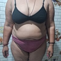 Mahisexyy's Offline Chat Room