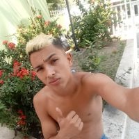 masturbationxd's Offline Chat Room