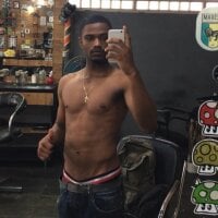 Juninho736272 Adlı Modelin Çevrimdışı Sohbet Odası