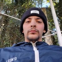 Boland0_um's Offline Chat Room