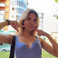 LynHaymore webcam model