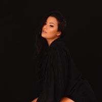 PaolaLuiza webcam model