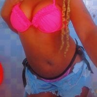 Ebony_synas' Offline Chat Room