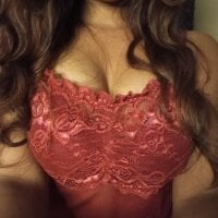 alia1103 webcam model
