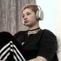 Annabella445 webcam model