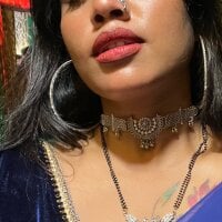 V-Hot-Sweti webcam model