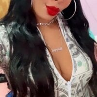 Danadaraissa23's Offline Chat Room