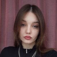 HenriettaEcton webcam model