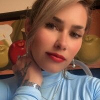 mirandablue303av webcam model