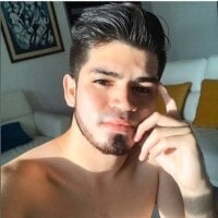 americandestini's Offline Chat Room