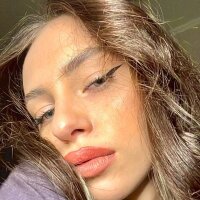 Tiffanyflowers' Offline Chat Room