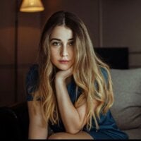 YourUniverseX's Offline Chat Room