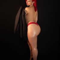 RedQueenMilfLive Webcam
